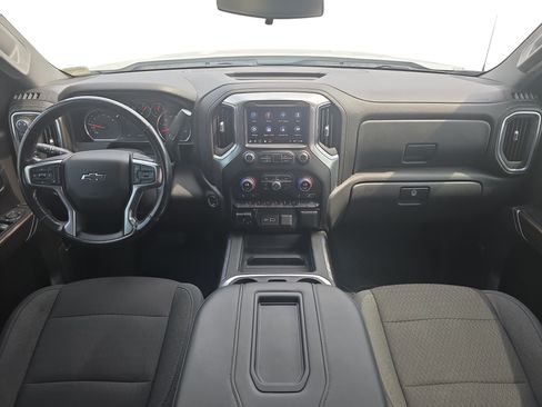 Used 2019 Chevrolet Silverado 1500 LT Trail Boss AWD/4WD image 9