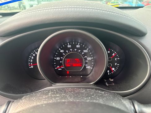 Used 2018 Kia Soul + w/ Audio Package FWD image 7