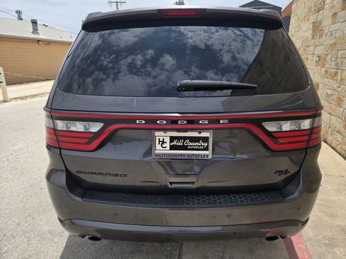 Used 2018 Dodge Durango R/T w/ Blacktop Package RWD image 17