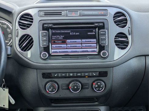 Used 2015 Volkswagen Tiguan S FWD image 14