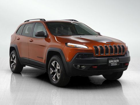 Used 2016 Jeep Cherokee Trailhawk w/ Comfort/Convenience Group image 7