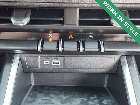 Used 2025 Chevrolet Colorado W/T w/ Advanced Trailering Package image 19