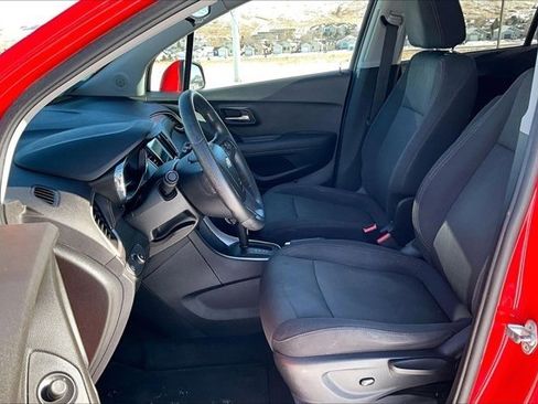 Used 2018 Chevrolet Trax LT image 21
