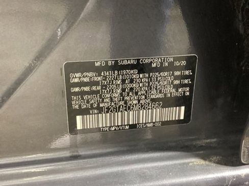 Used 2021 Subaru Crosstrek 2.0i Premium w/ Moonroof Package image 16