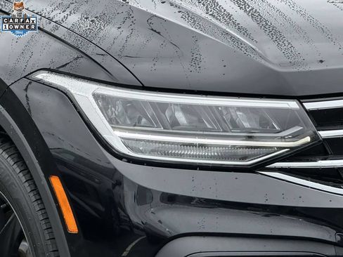 Used 2024 Volkswagen Tiguan SE AWD/4WD image 8