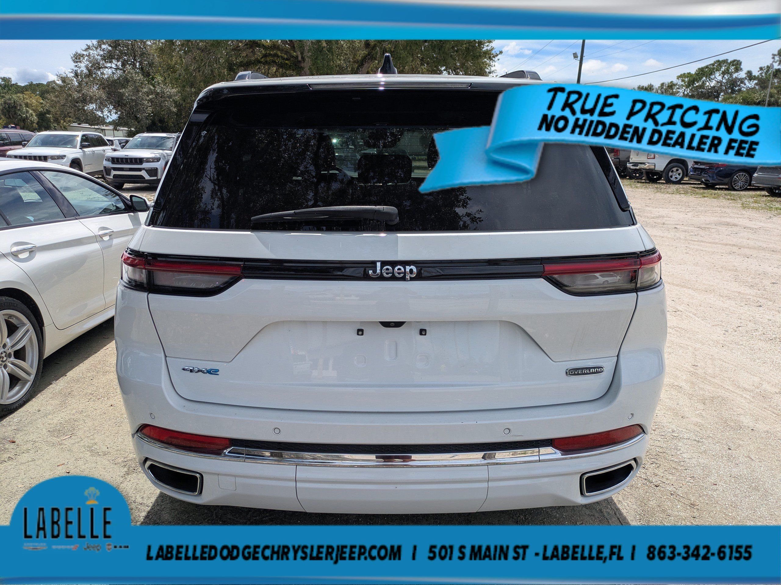 Used 2023 Jeep Grand Cherokee Overland AWD/4WD image 5