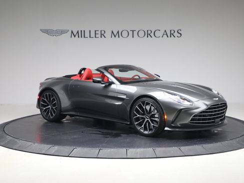 Used 2026 Aston Martin V8 Vantage Roadster image 11