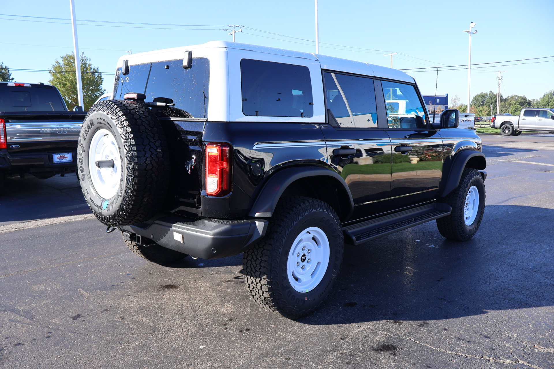 New 2026 Ford Bronco Heritage Edition AWD/4WD image 23