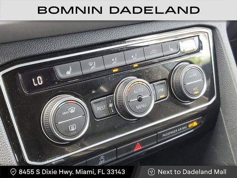 Used 2023 Volkswagen Atlas SEL image 25