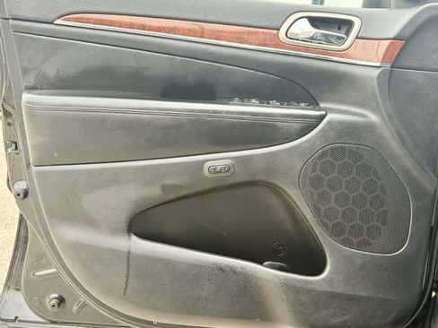 Used 2013 Jeep Grand Cherokee Limited w/ Luxury Group II image 12