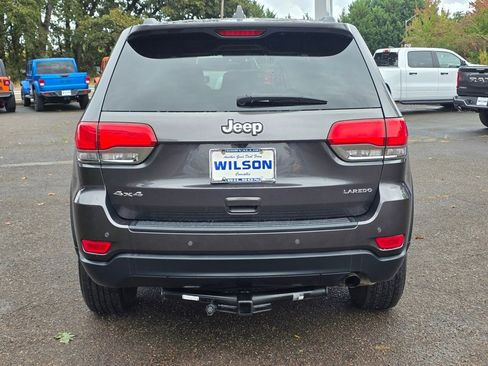 Used 2017 Jeep Grand Cherokee Laredo w/ Quick Order Package 23E image 4