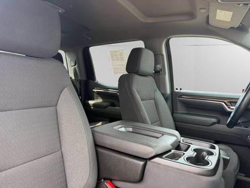 Used 2025 Chevrolet Silverado 1500 LT AWD/4WD image 14