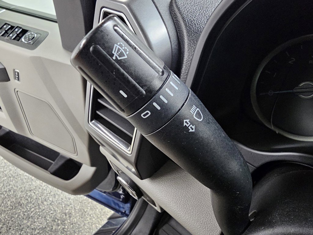 Used 2017 Ford F150 XLT w/ Equipment Group 302A Luxury AWD/4WD image 39
