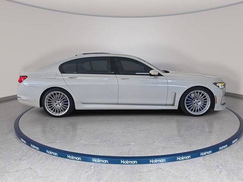 Used 2021 BMW ALPINA B7 xDrive w/ Luxury Rear Seating Package image 6