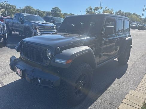 Used 2024 Jeep Wrangler Willys image 3