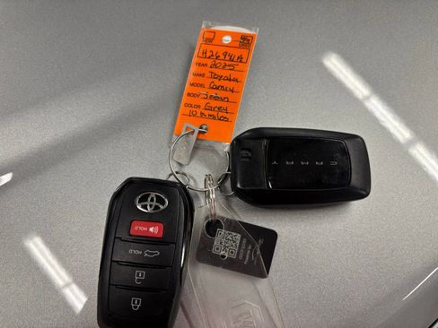 Used 2025 Toyota Camry LE FWD image 26