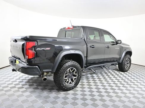 Used 2025 Chevrolet Colorado ZR2 AWD/4WD image 7