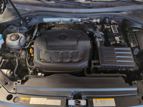 Used 2022 Volkswagen Tiguan SE R-Line AWD/4WD image 28