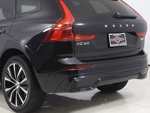 Used 2023 Volvo XC60 B5 Plus w/ Climate Package AWD/4WD image 34