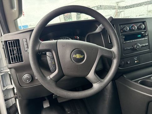 Used 2024 Chevrolet Express 2500 w/ Driver Convenience Package image 15
