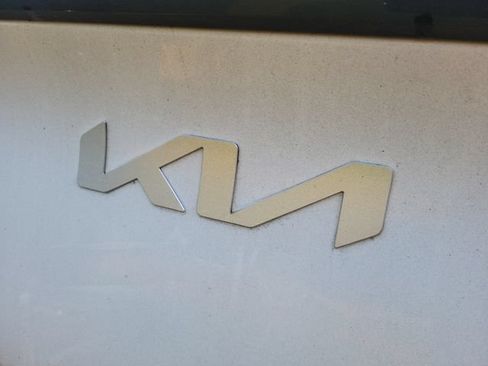 Used 2024 Kia Sportage SX FWD image 7