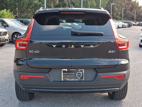 Certified 2024 Volvo XC40 B5 Plus w/ Protection Package Premier AWD/4WD image 5