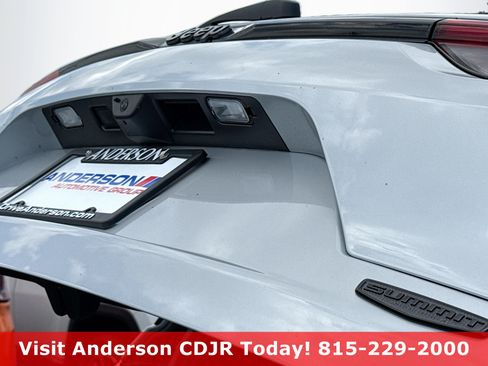 New 2026 Jeep Grand Cherokee Summit w/ Obsidian Package AWD/4WD image 12