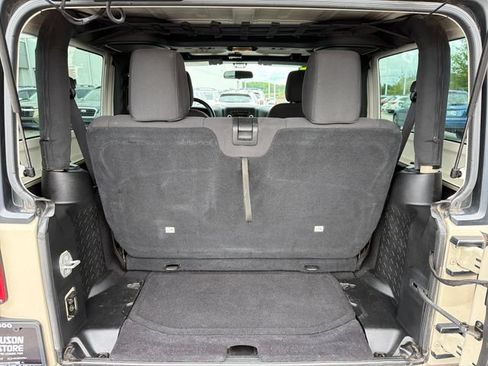 Used 2018 Jeep Wrangler Sport w/ Connectivity Group AWD/4WD image 25