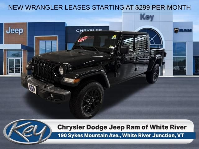 Used 2022 Jeep Gladiator Sport AWD/4WD image 1