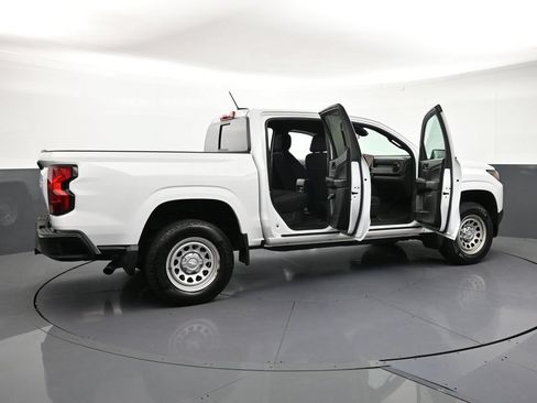 Used 2023 Chevrolet Colorado W/T RWD image 31