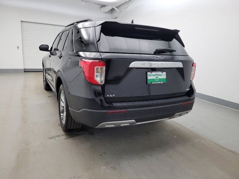 Used 2020 Ford Explorer XLT w/ Equipment Group 202A image 6