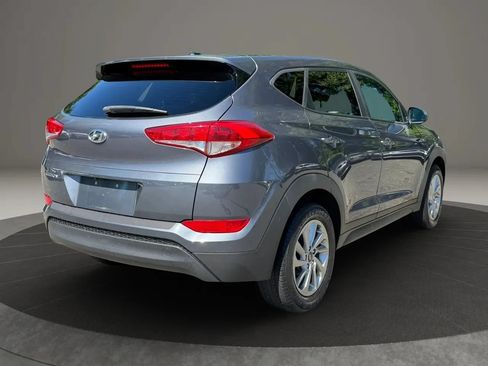 Used 2017 Hyundai Tucson SE w/ Cargo Package FWD image 5