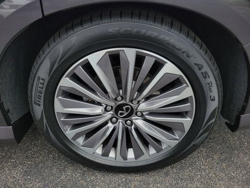Certified 2025 INFINITI QX80 Luxe AWD/4WD image 35