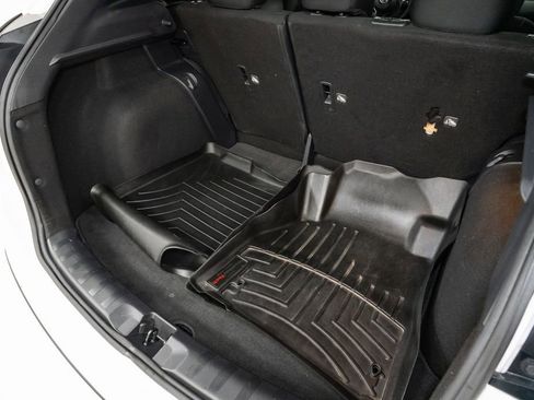 Used 2021 Nissan Kicks S image 29