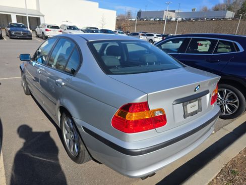 Used 2002 BMW 325i 325i image 3
