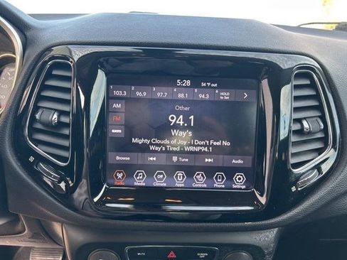 Used 2020 Jeep Compass Limited w/ Safety & Security Group image 22