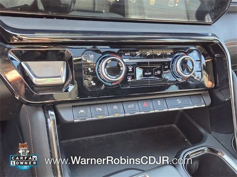 Used 2024 GMC Sierra 1500 AT4 w/ Technology Package image 22