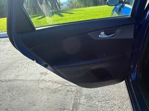 Used 2019 Kia Forte LXS image 11