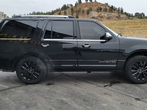 Used 2015 Lincoln Navigator 4WD image 5