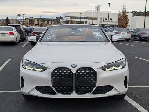 Used 2023 BMW 430i xDrive Convertible w/ Convenience Package image 12