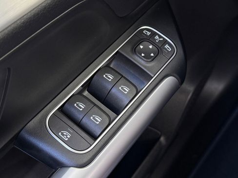 New 2025 Mercedes-Benz GLA 250 image 17