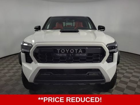 Used 2025 Toyota Tacoma TRD Pro AWD/4WD image 2