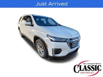 Used 2023 Chevrolet Traverse LT