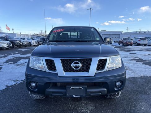 Certified 2021 Nissan Frontier SV image 2