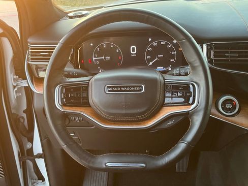 Used 2024 Jeep Grand Wagoneer L Series III image 23