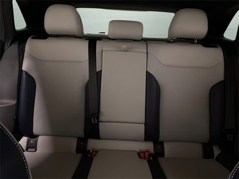 Used 2023 Volkswagen ID.4 Pro S image 69