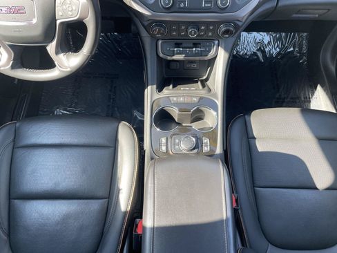 Used 2022 GMC Acadia AT4 w/ Technology Package AWD/4WD image 31