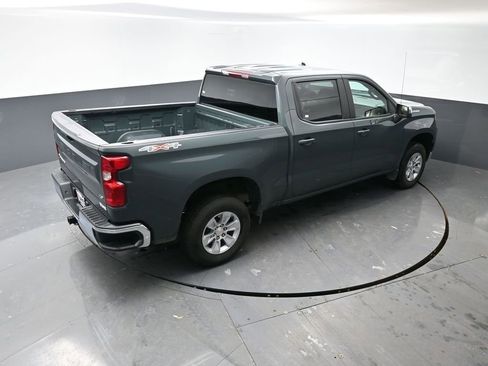 Used 2025 Chevrolet Silverado 1500 LT image 42