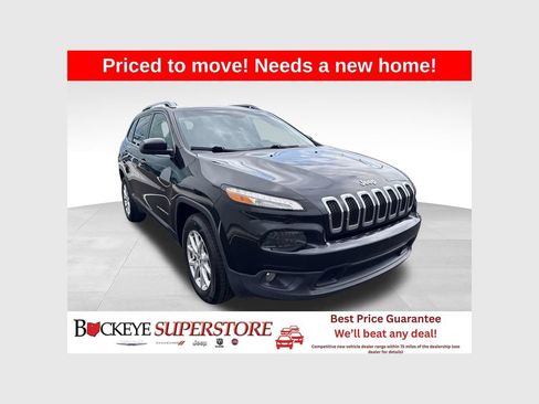 Used 2017 Jeep Cherokee Latitude AWD/4WD image 1