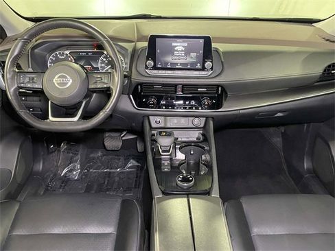 Used 2021 Nissan Rogue SV w/ Premium Package image 25